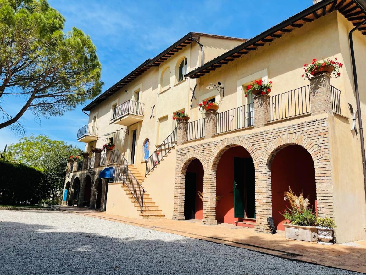 Mapepa Village Apartments Spello Esterno foto