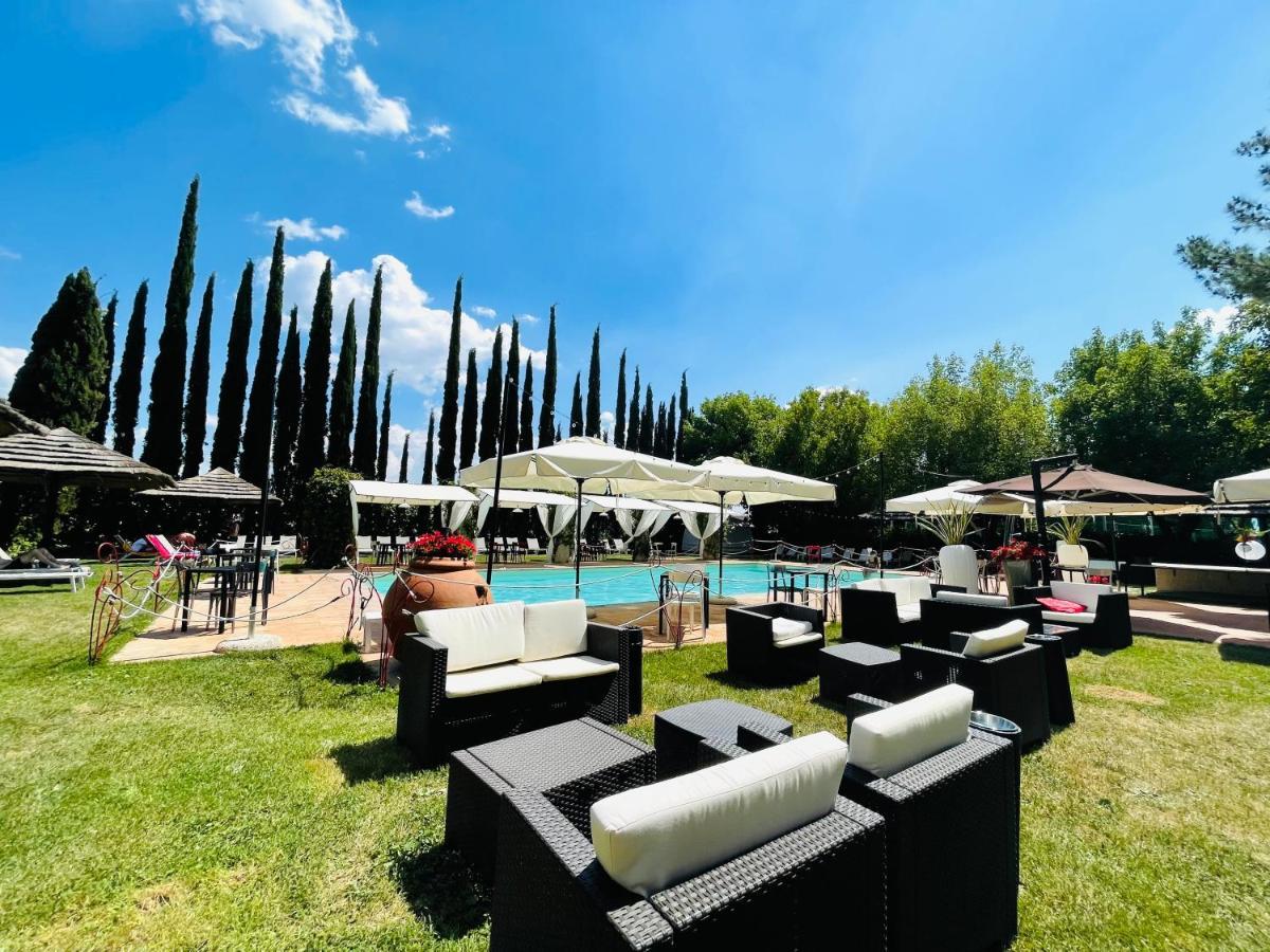 Mapepa Village Apartments Spello Esterno foto